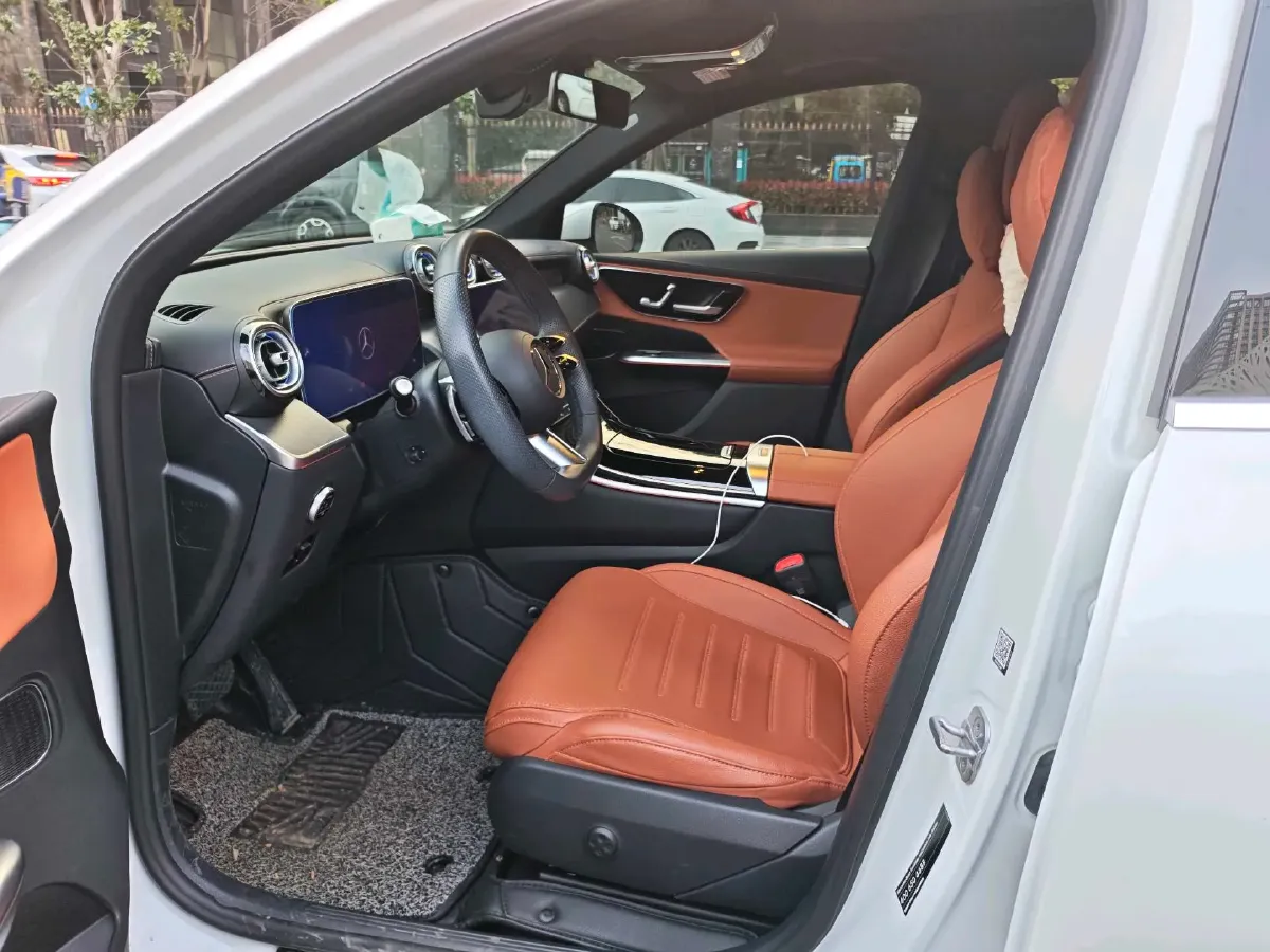 2023 Mercedes-Benz GLC Class 2.0T 204HP L4 9AT,autocango,china used car exporter,china ev exporter,chinese used car exporter,chinese used ev exporter