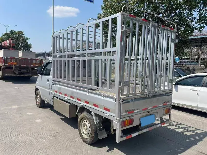 2022 WuLing RongGuang New Truck 1.5L 102HP L4 5MT,autocango,china used car exporter,china ev exporter,chinese used car exporter,chinese used ev exporter