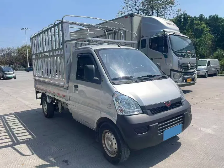 2022 WuLing RongGuang New Truck 1.5L 102HP L4 5MT,autocango,china used car exporter,china ev exporter,chinese used car exporter,chinese used ev exporter