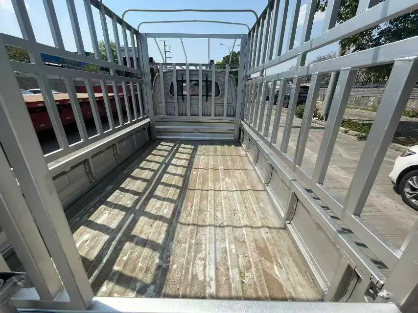 2022 WuLing RongGuang New Truck 1.5L 102HP L4 5MT,autocango,china used car exporter,china ev exporter,chinese used car exporter,chinese used ev exporter