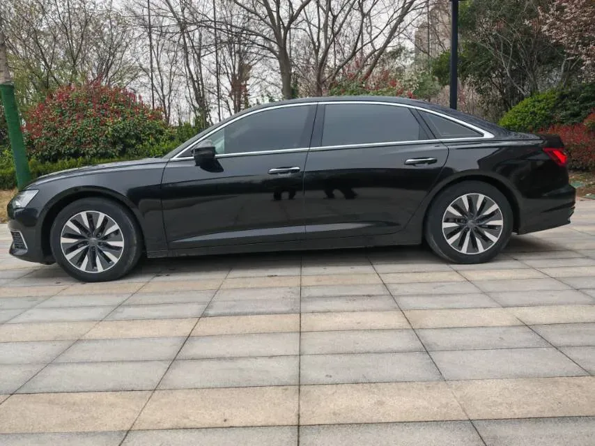 2019 Mercedes-Benz E Class 1.5T 184HP L4 9AT,autocango,china used car exporter,china ev exporter,chinese used car exporter,chinese used ev exporter