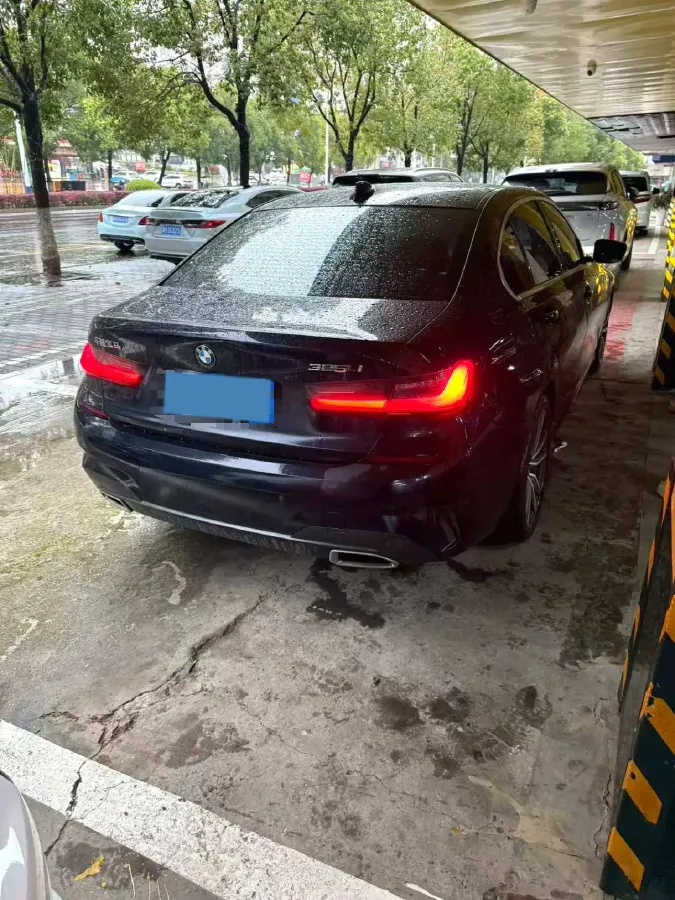 2022 BMW 3 Series 2.0T 156HP L4 8AT,autocango,china used car exporter,china ev exporter,chinese used car exporter,chinese used ev exporter