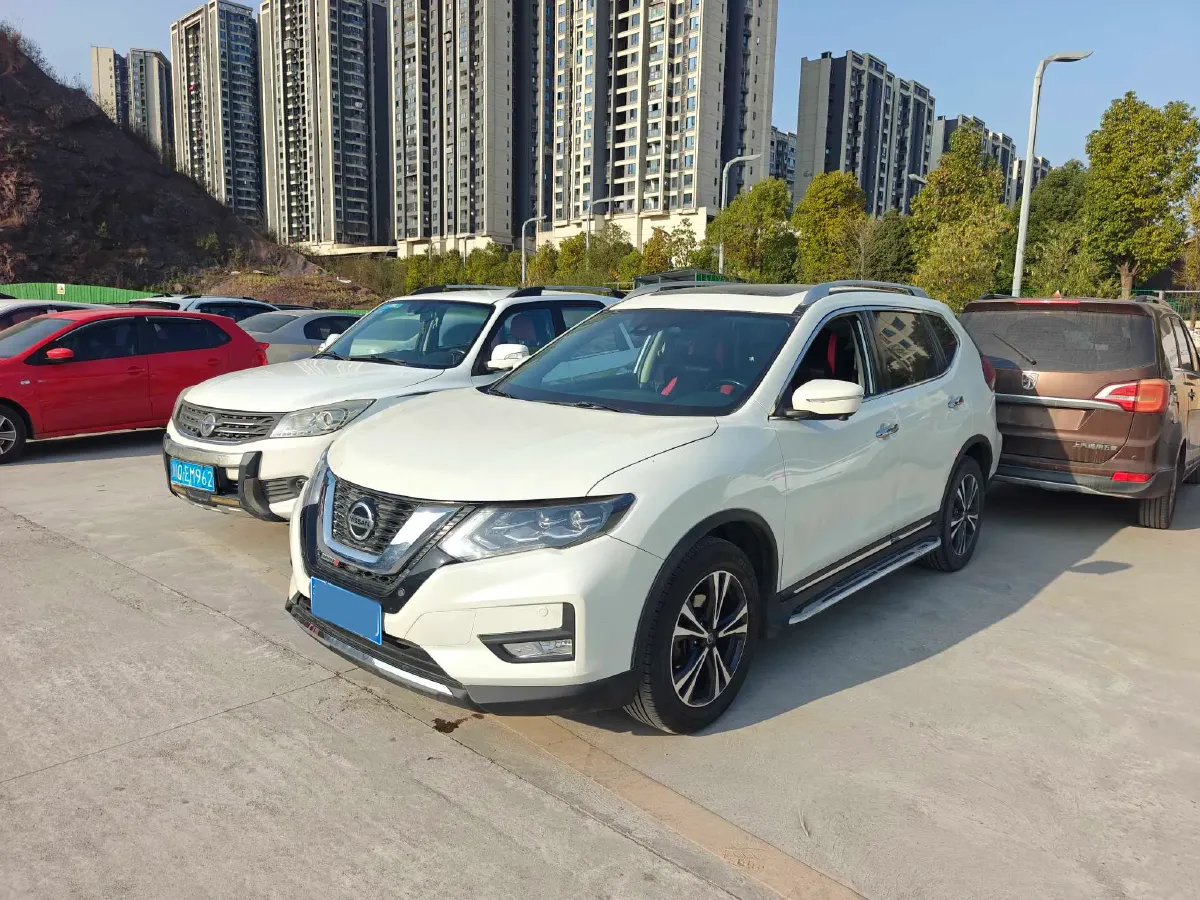 2021 Nissan X-Trail 2.5L 181HP L4 CVT,autocango,china used car exporter,china ev exporter,chinese used car exporter,chinese used ev exporter
