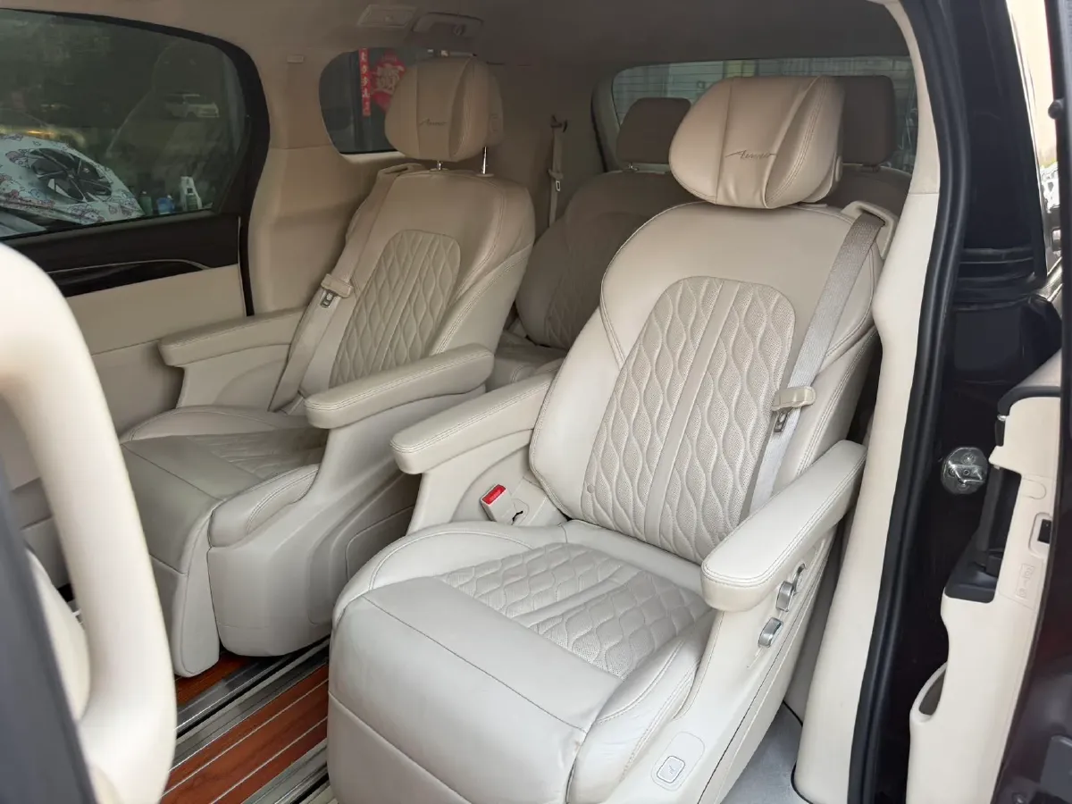 2020 Buick GL8 2.0T 237HP L4 9AT,autocango,china used car exporter,china ev exporter,chinese used car exporter,chinese used ev exporter