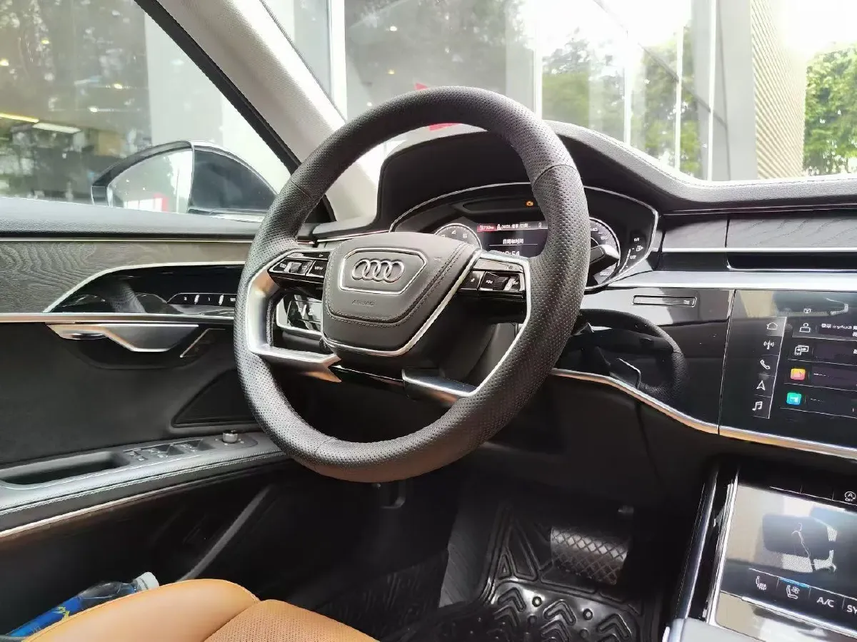 2023 Audi A8 3.0T 286HP V6 8AT,autocango,china used car exporter,china ev exporter,chinese used car exporter,chinese used ev exporter