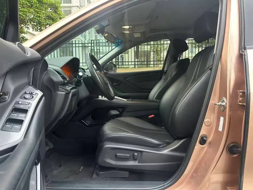 2016 Acura CDX 1.5T 182HP L4 8DCT,autocango,china used car exporter,china ev exporter,chinese used car exporter,chinese used ev exporter