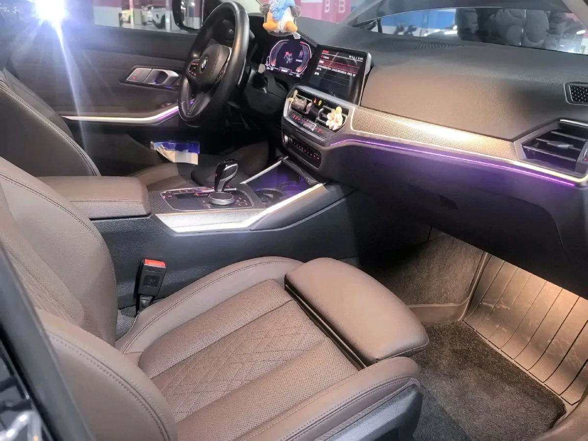 2022 BMW 3 Series 2.0T 184HP L4 8AT,autocango,china used car exporter,china ev exporter,chinese used car exporter,chinese used ev exporter