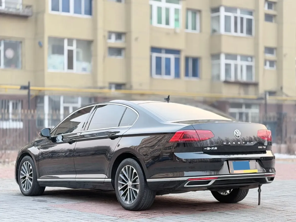 2020 Volkswagen Magotan 2.0T 186HP L4 7DCT,autocango,china used car exporter,china ev exporter,chinese used car exporter,chinese used ev exporter
