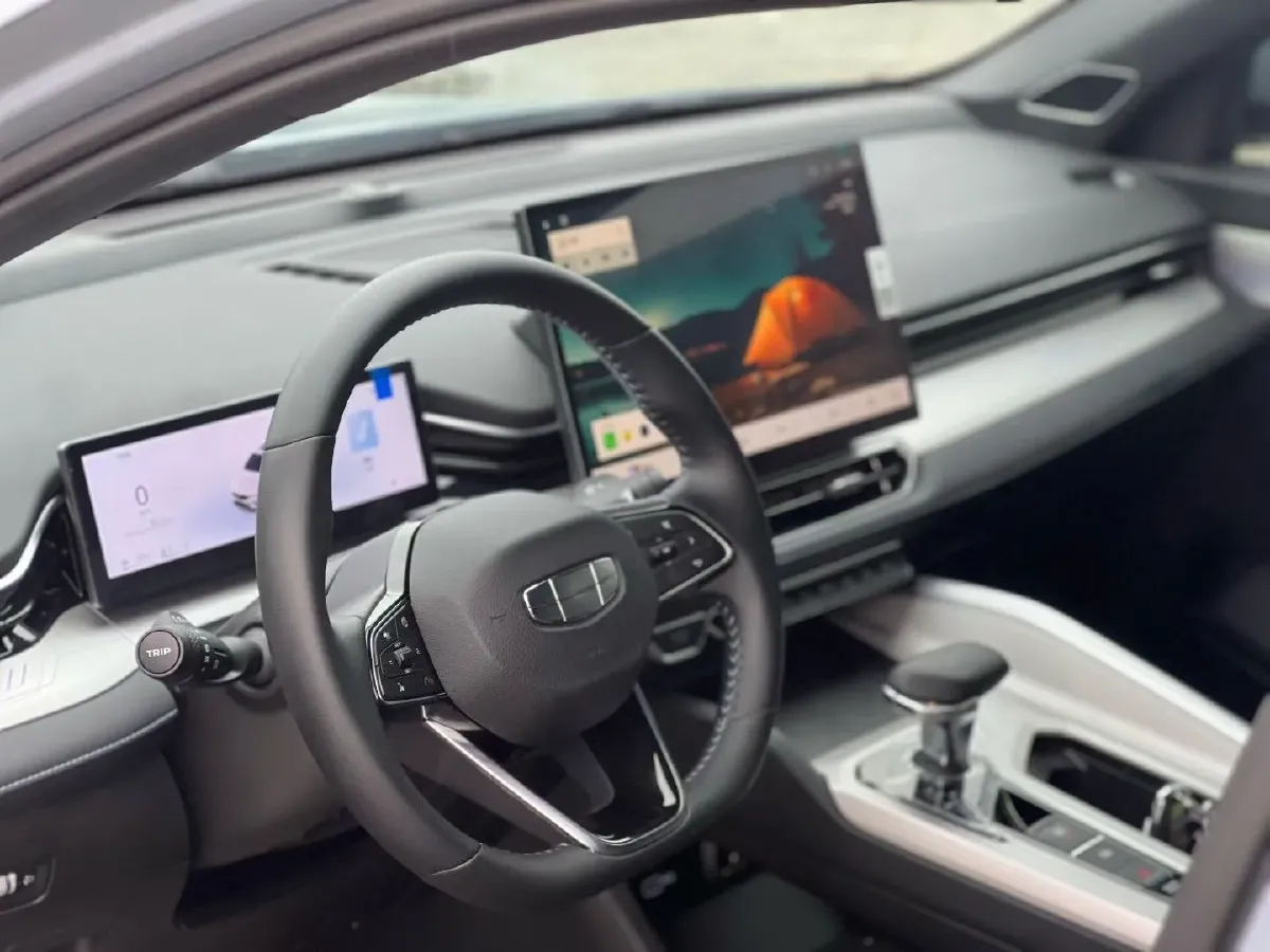 2025 Geely Preface 1.5T 181HP L4 7DCT,autocango,china used car exporter,china ev exporter,chinese used car exporter,chinese used ev exporter