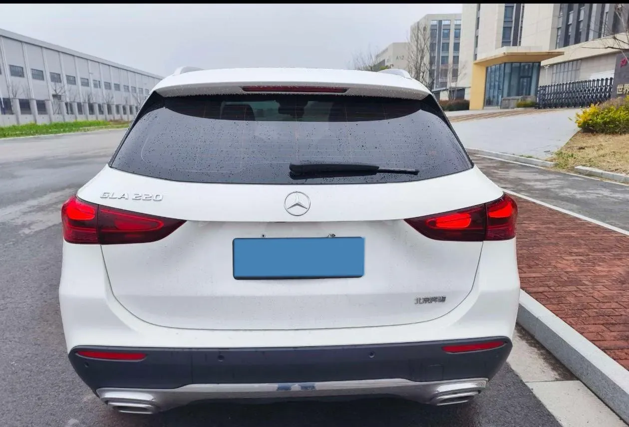 2024 Mercedes-Benz GLA Class 2.0T 190HP L4 8DCT,autocango,china used car exporter,china ev exporter,chinese used car exporter,chinese used ev exporter