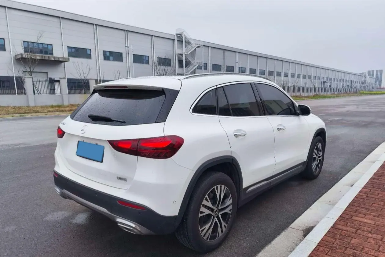 2024 Mercedes-Benz GLA Class 2.0T 190HP L4 8DCT,autocango,china used car exporter,china ev exporter,chinese used car exporter,chinese used ev exporter