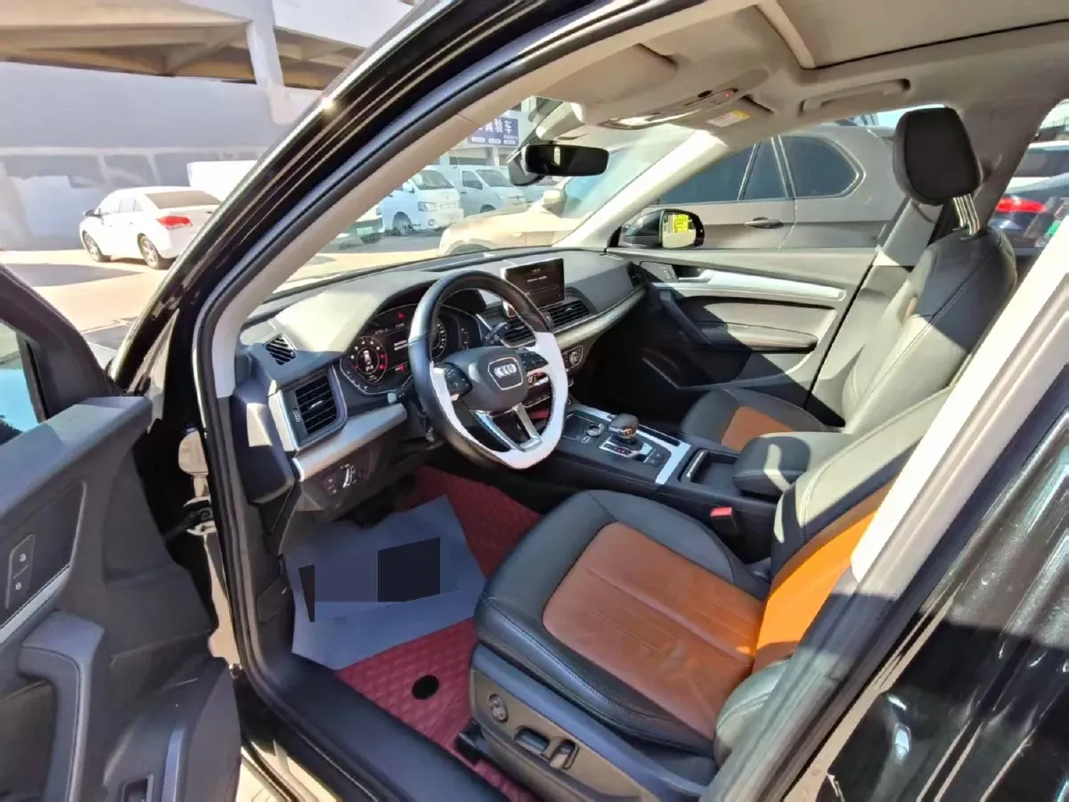 2020 Audi Q5L 2.0T 190HP L4 7DCT,autocango,china used car exporter,china ev exporter,chinese used car exporter,chinese used ev exporter