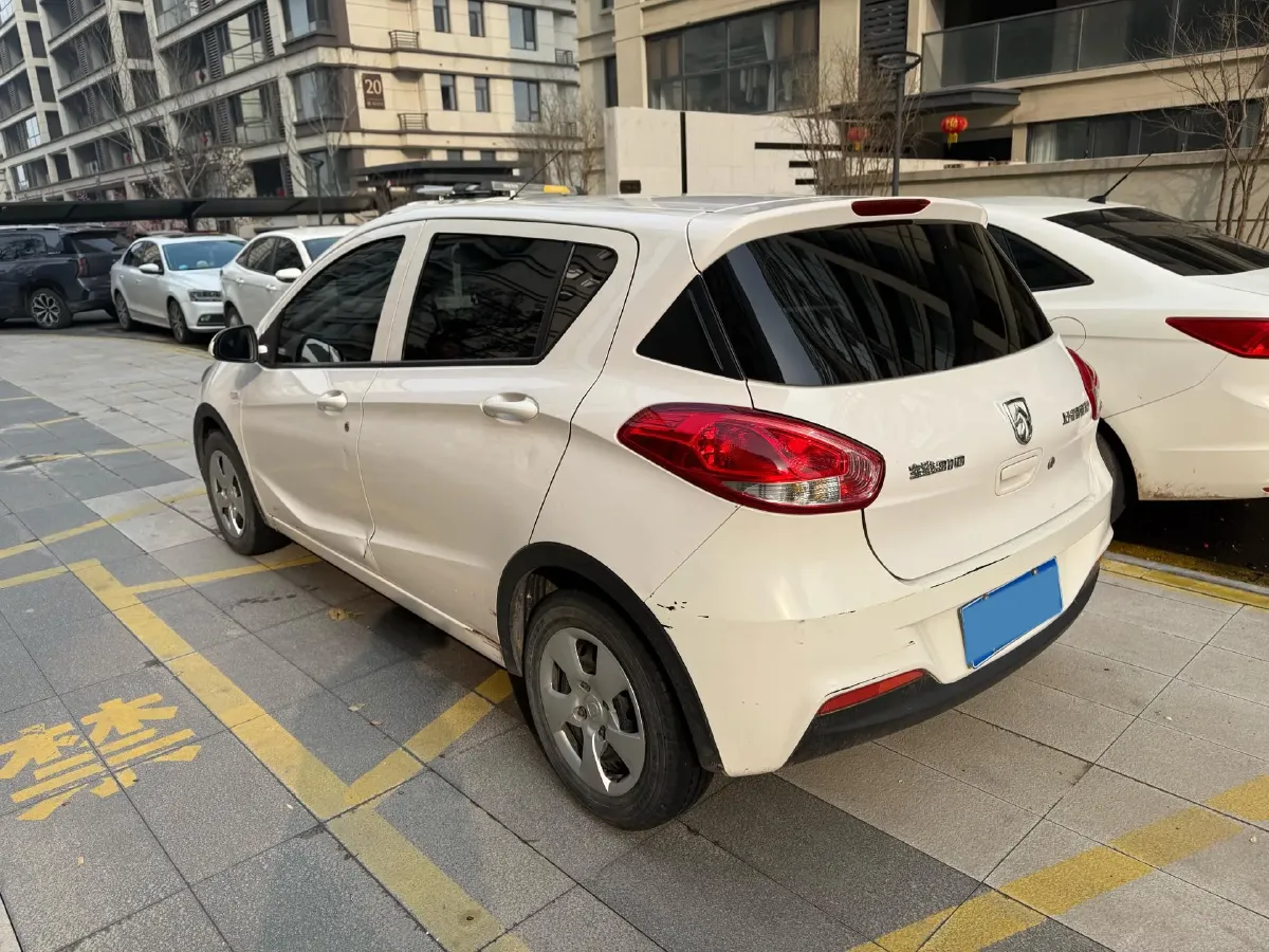 2020 BaoJun 310 1.2L 80HP L4 5MT,autocango,china used car exporter,china ev exporter,chinese used car exporter,chinese used ev exporter