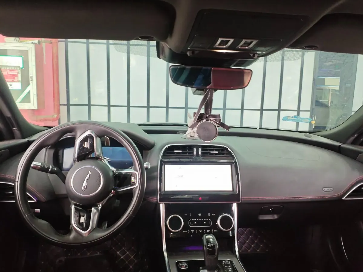 2021 Jaguar XEL 2.0T 250HP L4 8AT,autocango,china used car exporter,china ev exporter,chinese used car exporter,chinese used ev exporter