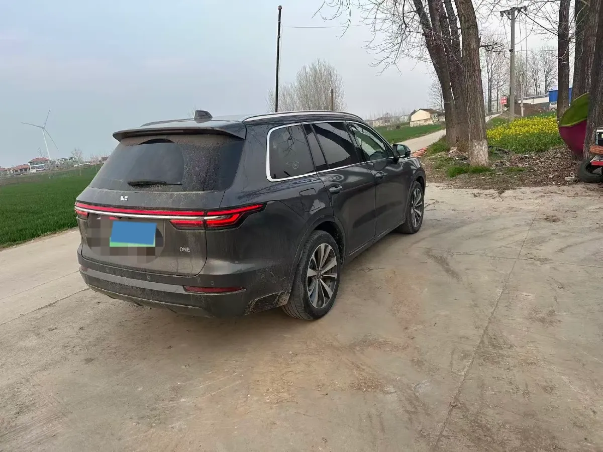 2021 Li ONE Range Extended 131HP REEV 40.5KWH,autocango,china used car exporter,china ev exporter,chinese used car exporter,chinese used ev exporter