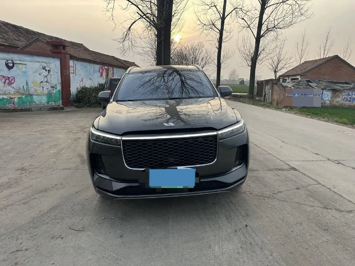 2021 Li ONE Range Extended 131HP REEV 40.5KWH,autocango,china used car exporter,china ev exporter,chinese used car exporter,chinese used ev exporter