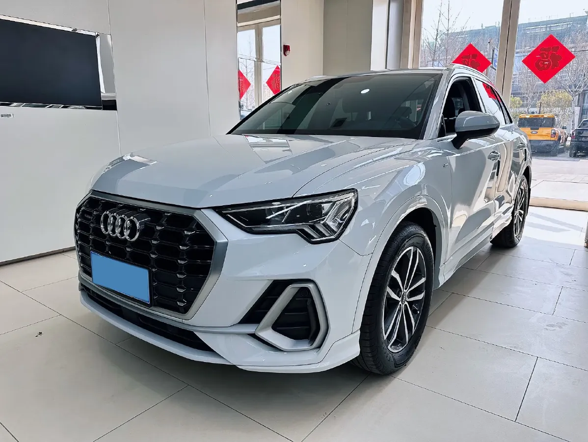 2023 Audi Q3 1.4T 150HP L4 7DCT,autocango,china used car exporter,china ev exporter,chinese used car exporter,chinese used ev exporter