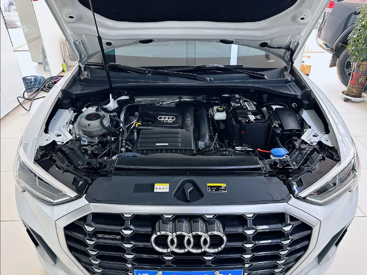 2023 Audi Q3 1.4T 150HP L4 7DCT,autocango,china used car exporter,china ev exporter,chinese used car exporter,chinese used ev exporter
