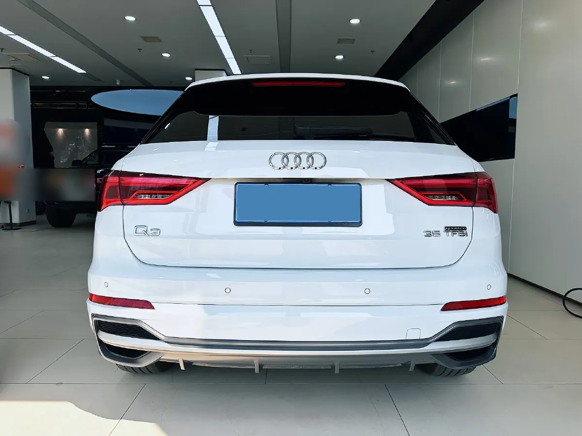 2023 Audi Q3 1.4T 150HP L4 7DCT,autocango,china used car exporter,china ev exporter,chinese used car exporter,chinese used ev exporter