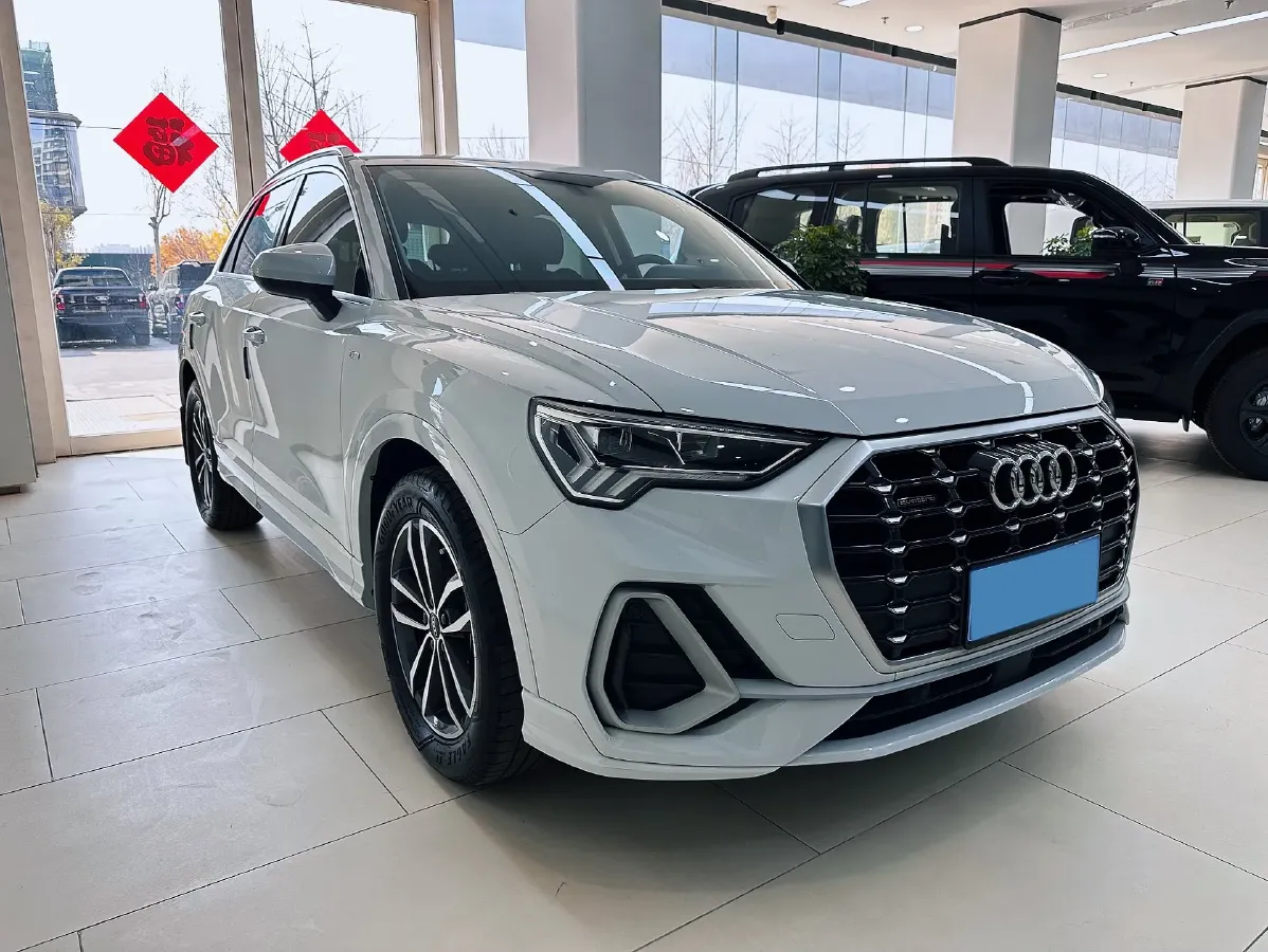 2023 Audi Q3 1.4T 150HP L4 7DCT,autocango,china used car exporter,china ev exporter,chinese used car exporter,chinese used ev exporter