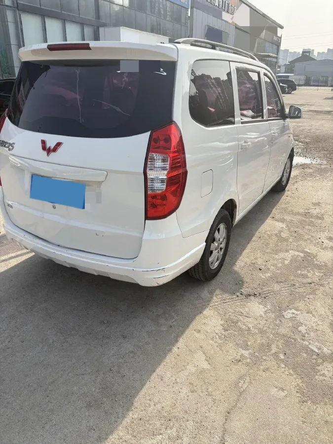 2016 WuLing HongGuang 1.5L 112HP L4 5MT,autocango,china used car exporter,china ev exporter,chinese used car exporter,chinese used ev exporter