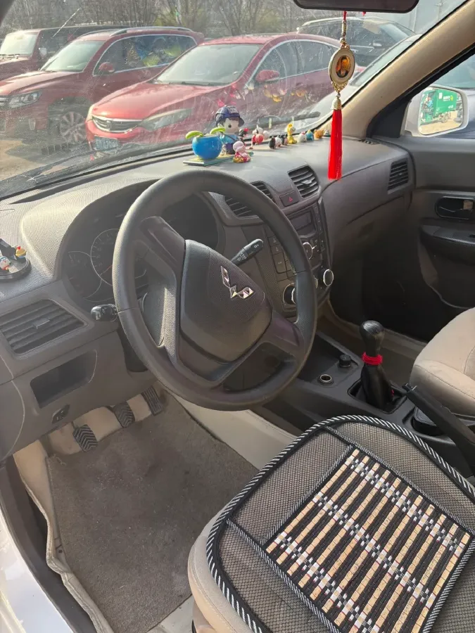 2016 WuLing HongGuang 1.5L 112HP L4 5MT,autocango,china used car exporter,china ev exporter,chinese used car exporter,chinese used ev exporter