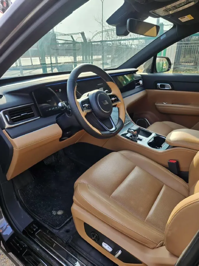 2021 Li ONE Range Extended 131HP REEV 40.5KWH,autocango,china used car exporter,china ev exporter,chinese used car exporter,chinese used ev exporter