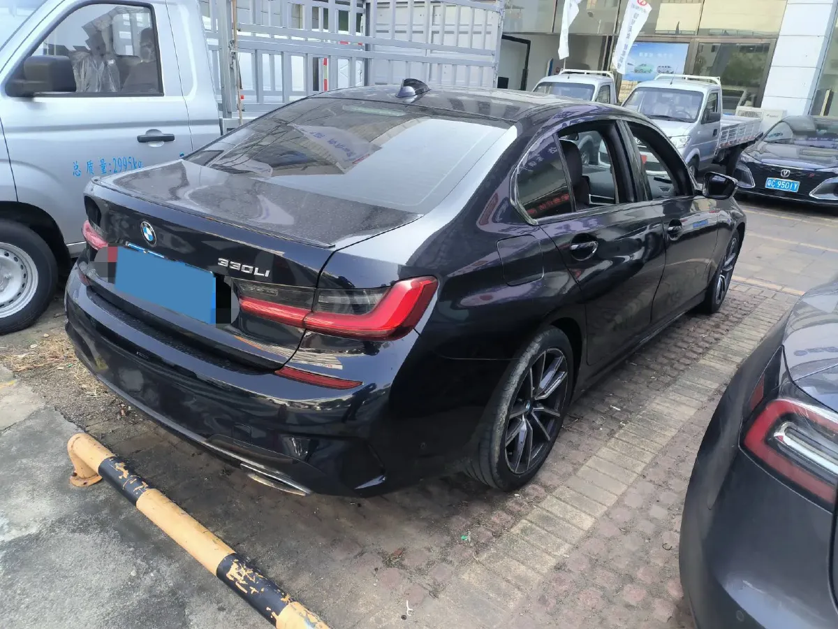 2020 BMW 3 Series 2.0T 184HP L4 8AT,autocango,china used car exporter,china ev exporter,chinese used car exporter,chinese used ev exporter