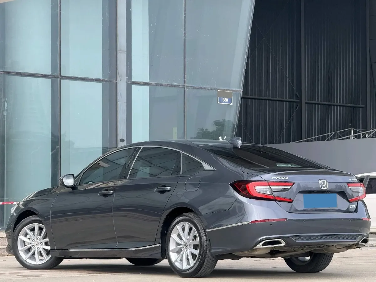 2022 Honda Accord 1.5T 194HP L4 CVT,autocango,china used car exporter,china ev exporter,chinese used car exporter,chinese used ev exporter