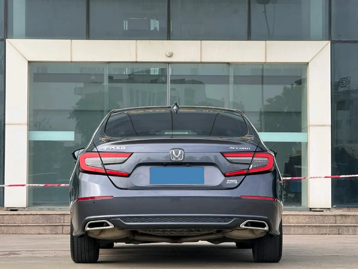 2022 Honda Accord 1.5T 194HP L4 CVT,autocango,china used car exporter,china ev exporter,chinese used car exporter,chinese used ev exporter