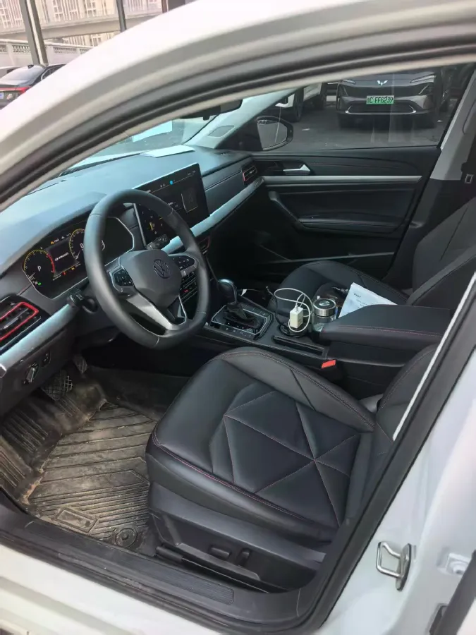 2024 Volkswagen Lavida 1.5T 160HP L4 7DCT,autocango,china used car exporter,china ev exporter,chinese used car exporter,chinese used ev exporter