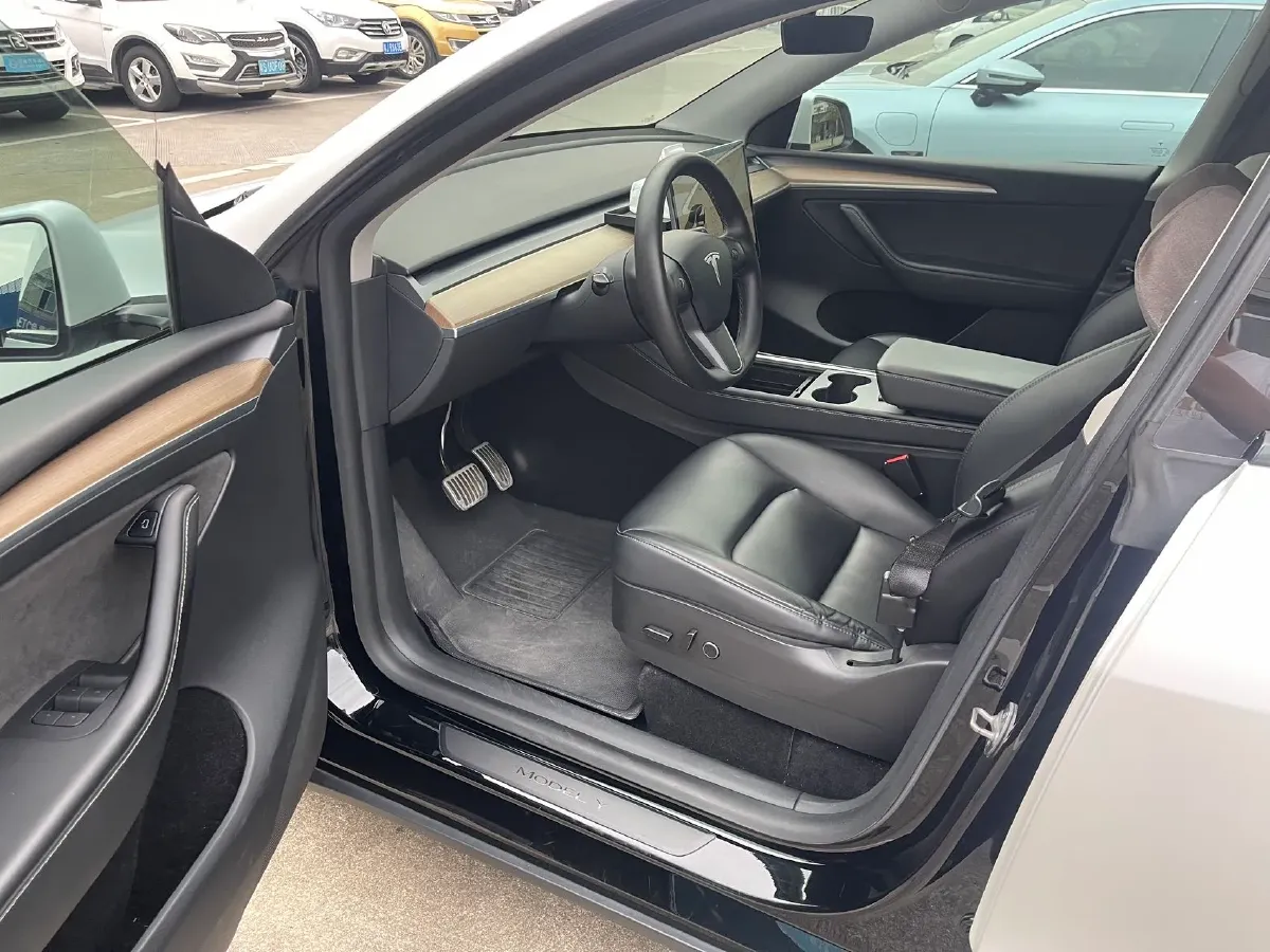 2022 Tesla Model Y BEV 60KWH,autocango,china used car exporter,china ev exporter,chinese used car exporter,chinese used ev exporter