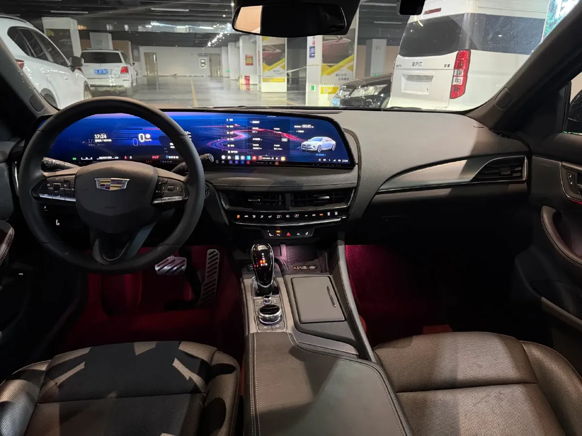 2024 Cadillac CT5 2.0T 237HP L4 10AT,autocango,china used car exporter,china ev exporter,chinese used car exporter,chinese used ev exporter