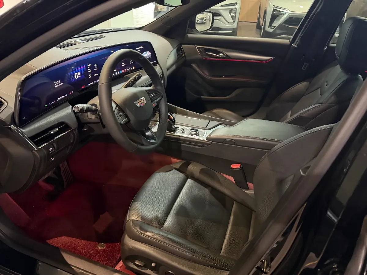 2024 Cadillac CT5 2.0T 237HP L4 10AT,autocango,china used car exporter,china ev exporter,chinese used car exporter,chinese used ev exporter