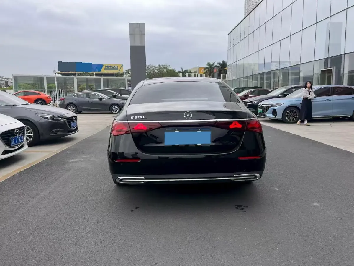 2025 Mercedes-Benz E Class 2.0T 258HP L4 9AT,autocango,china used car exporter,china ev exporter,chinese used car exporter,chinese used ev exporter