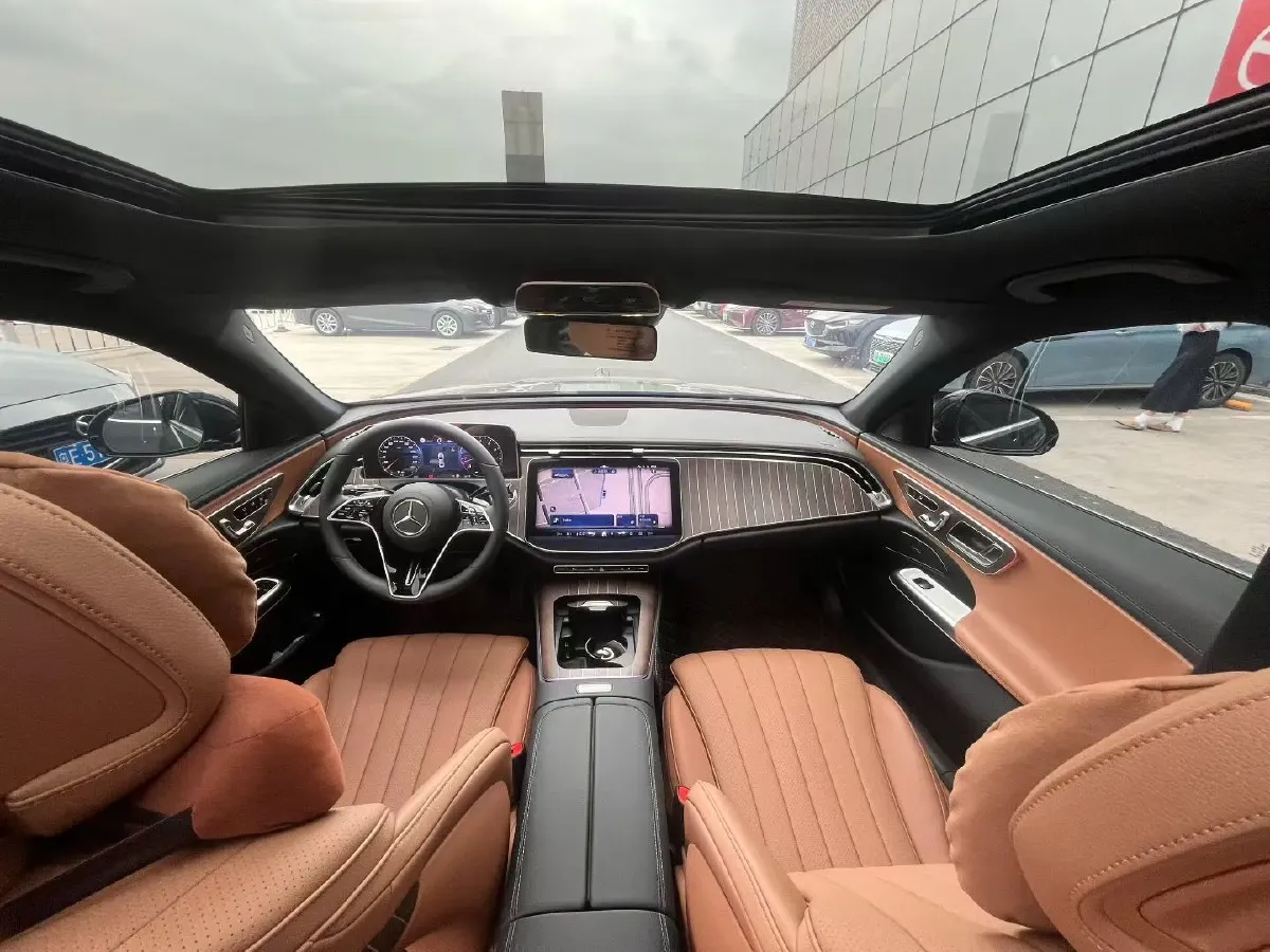 2025 Mercedes-Benz E Class 2.0T 258HP L4 9AT,autocango,china used car exporter,china ev exporter,chinese used car exporter,chinese used ev exporter