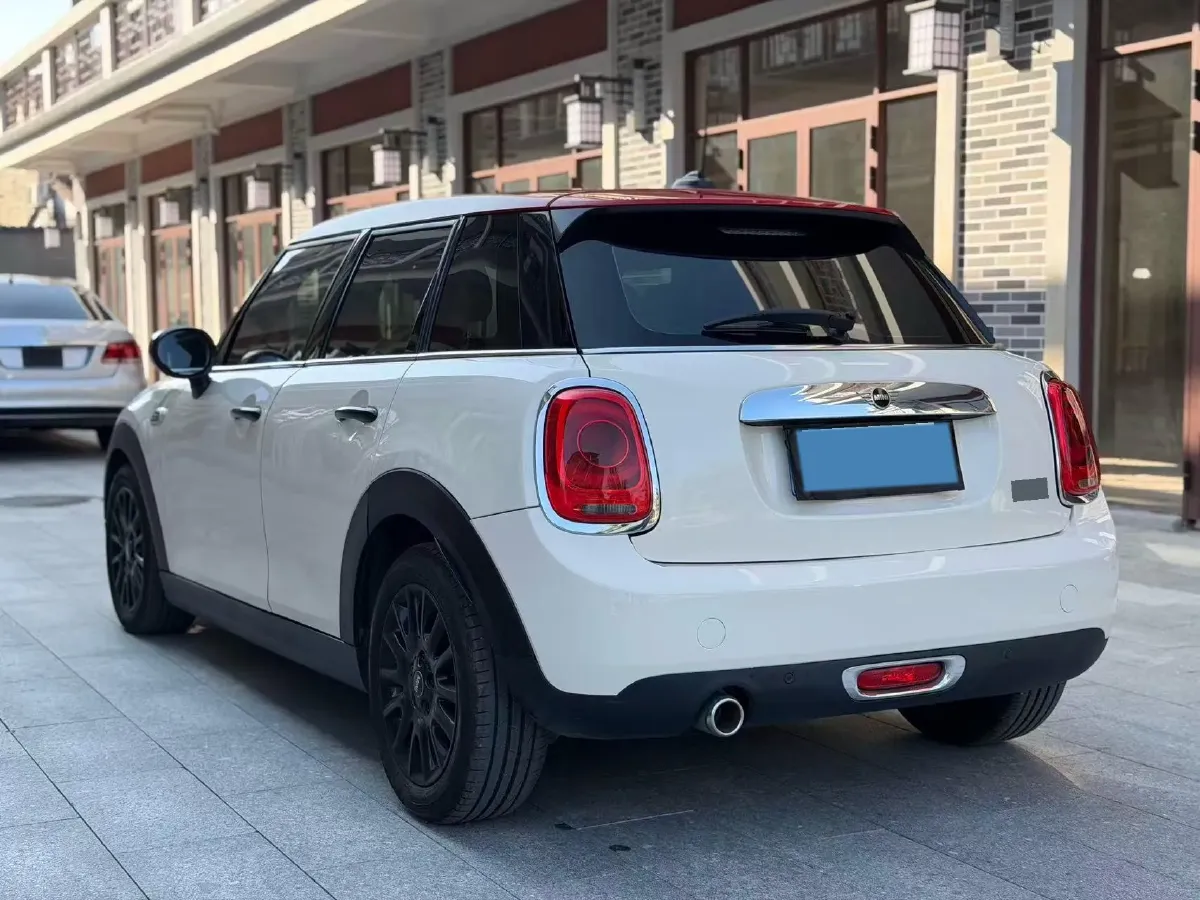 2020 MINI MINI 1.5T 102HP L3 7DCT,autocango,china used car exporter,china ev exporter,chinese used car exporter,chinese used ev exporter