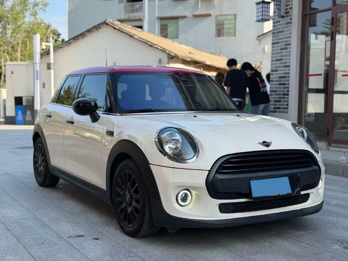 2020 MINI MINI 1.5T 102HP L3 7DCT,autocango,china used car exporter,china ev exporter,chinese used car exporter,chinese used ev exporter