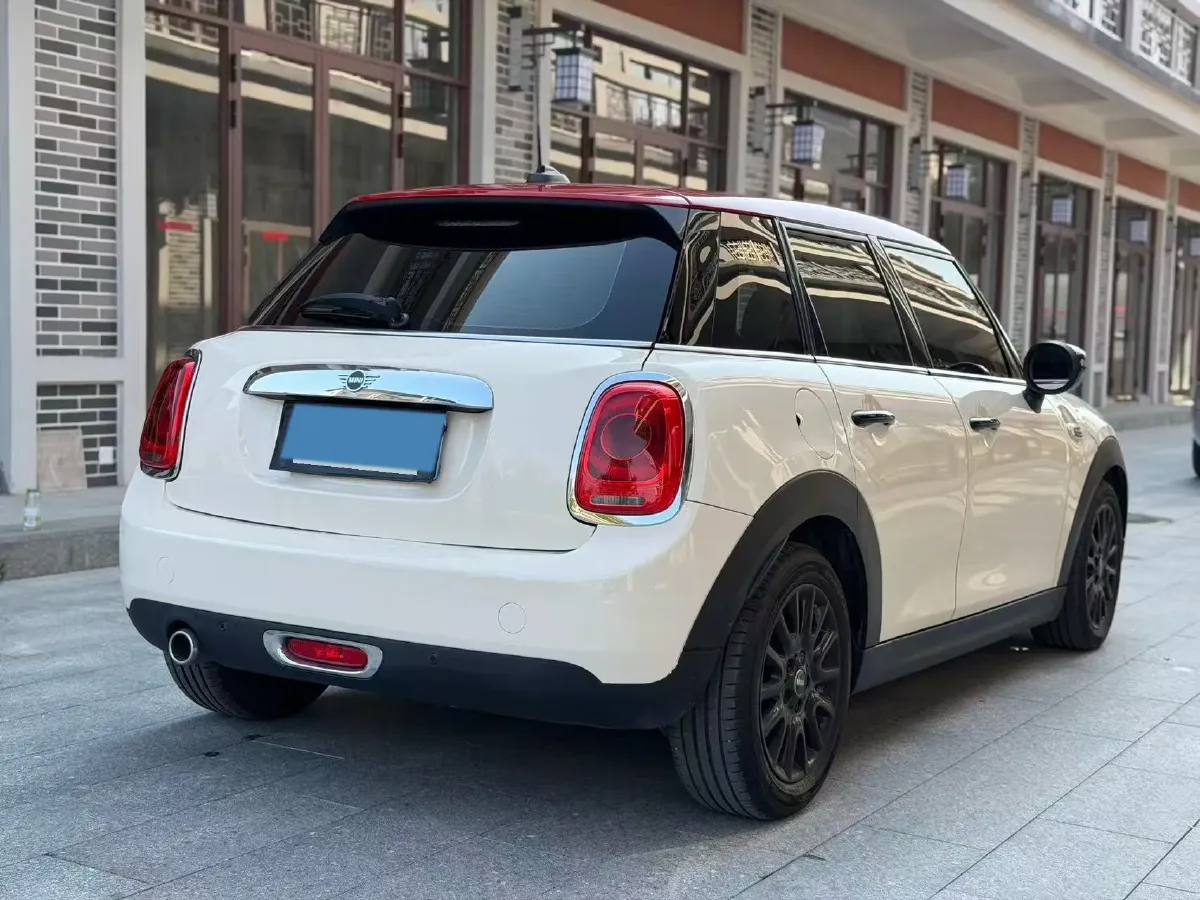 2020 MINI MINI 1.5T 102HP L3 7DCT,autocango,china used car exporter,china ev exporter,chinese used car exporter,chinese used ev exporter