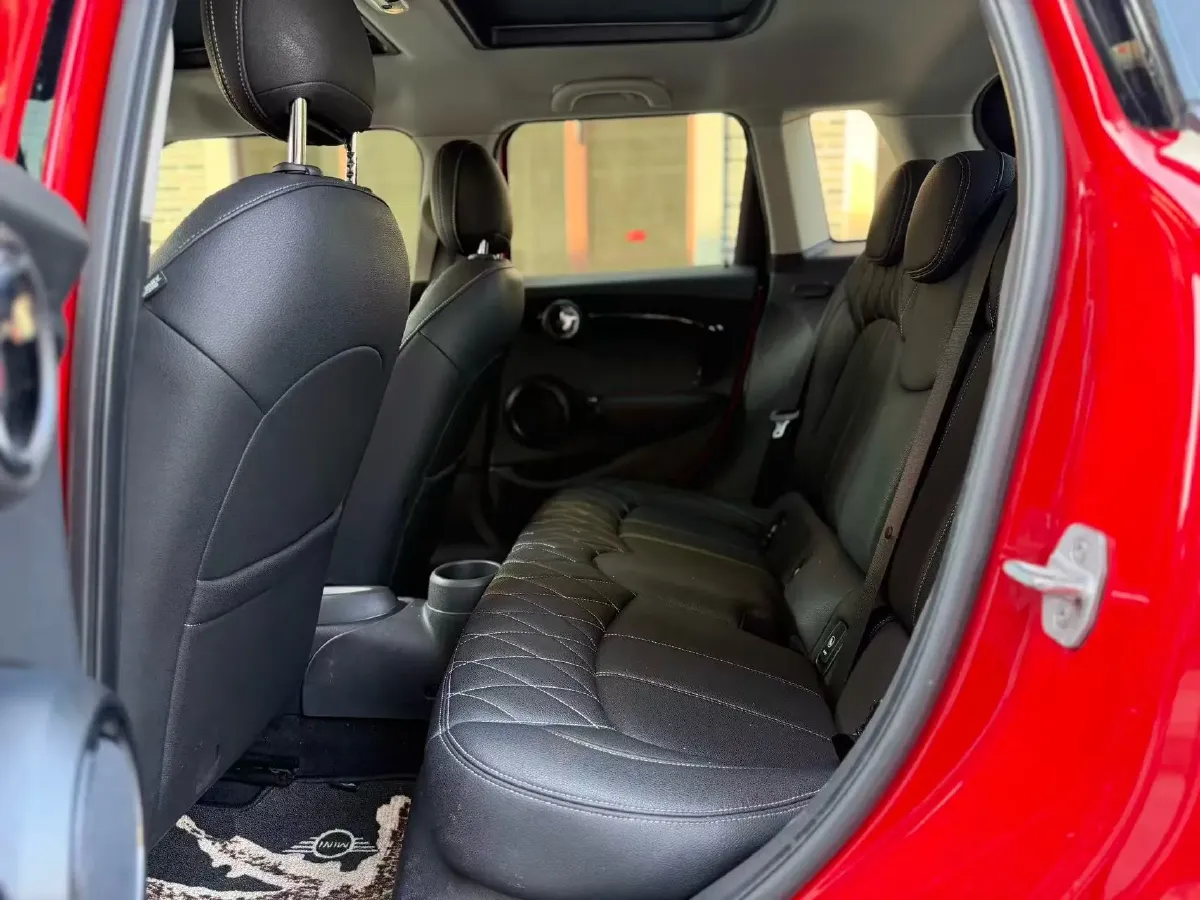 2020 MINI MINI 1.5T 102HP L3 7DCT,autocango,china used car exporter,china ev exporter,chinese used car exporter,chinese used ev exporter