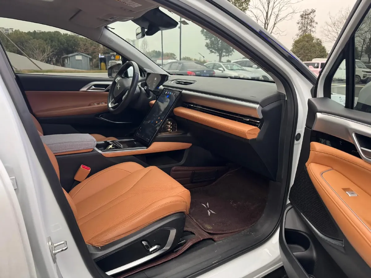 2021 ChangAn UNI-K 2.0T 233HP L4 8AT,autocango,china used car exporter,china ev exporter,chinese used car exporter,chinese used ev exporter