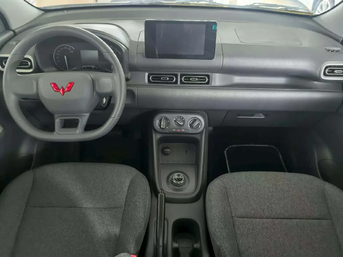 2025 WuLing HongGuang New Energy REEV 99HP REEV,autocango,china used car exporter,china ev exporter,chinese used car exporter,chinese used ev exporter