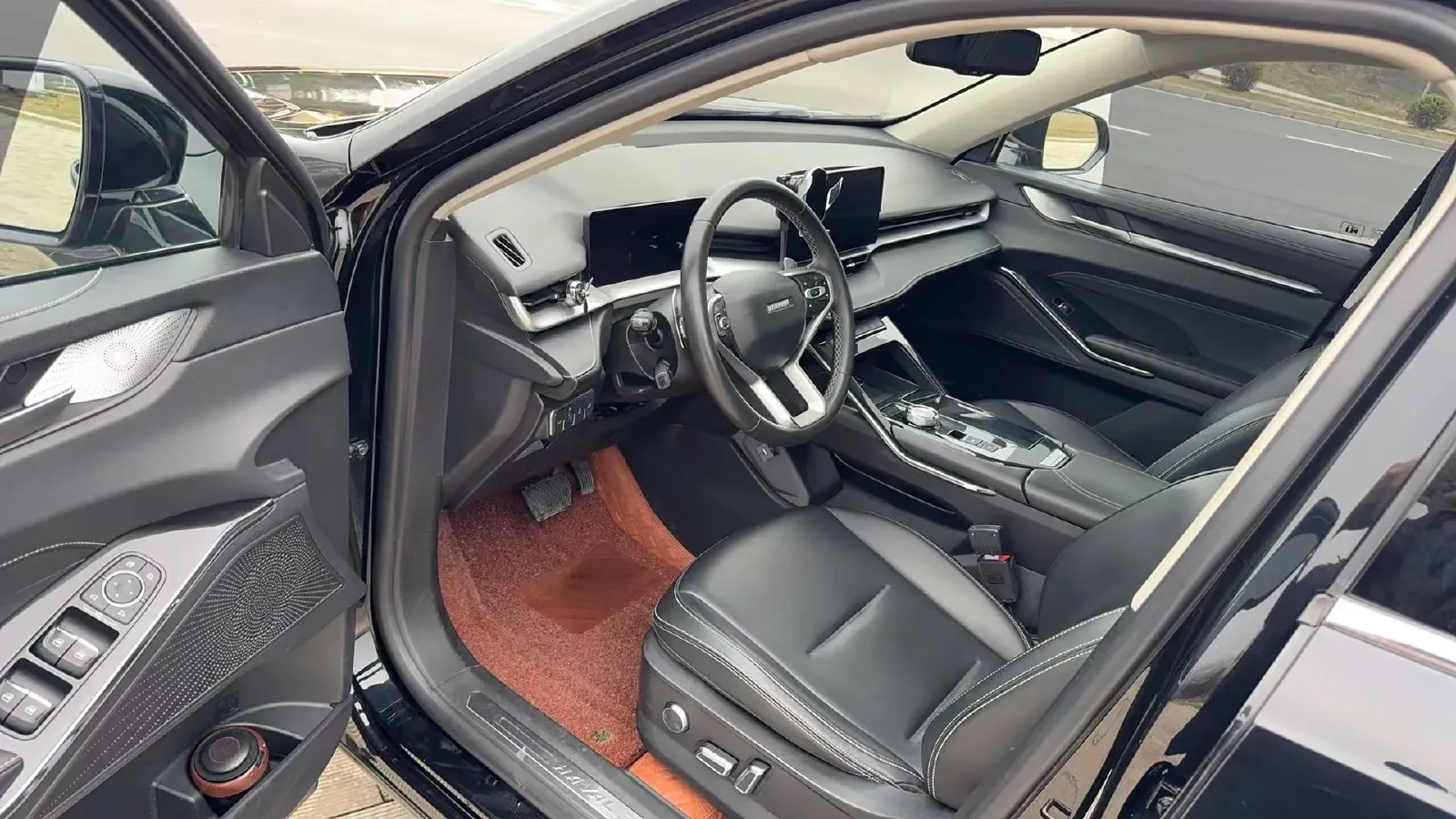 2021 Haval H6 1.5T 169HP L4 7DCT,autocango,china used car exporter,china ev exporter,chinese used car exporter,chinese used ev exporter