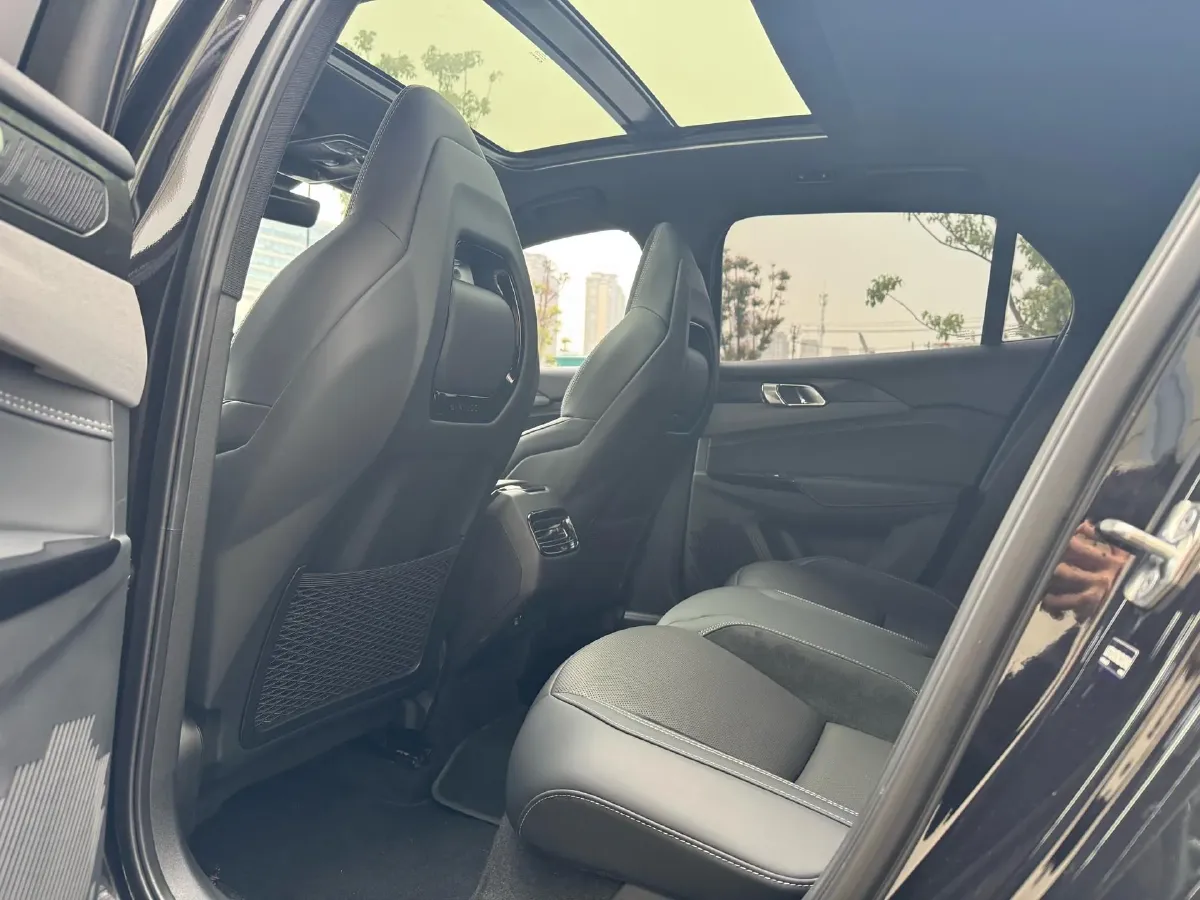 2022 LYNK&CO 03 1.5T 180HP L3 7DCT,autocango,china used car exporter,china ev exporter,chinese used car exporter,chinese used ev exporter