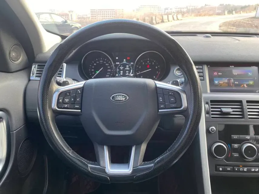 2019 Land Rover Discovery Sport 2.0T 241HP L4 9AT,autocango,china used car exporter,china ev exporter,chinese used car exporter,chinese used ev exporter