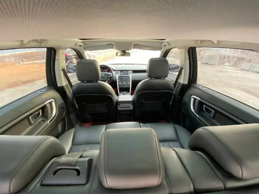 2019 Land Rover Discovery Sport 2.0T 241HP L4 9AT,autocango,china used car exporter,china ev exporter,chinese used car exporter,chinese used ev exporter