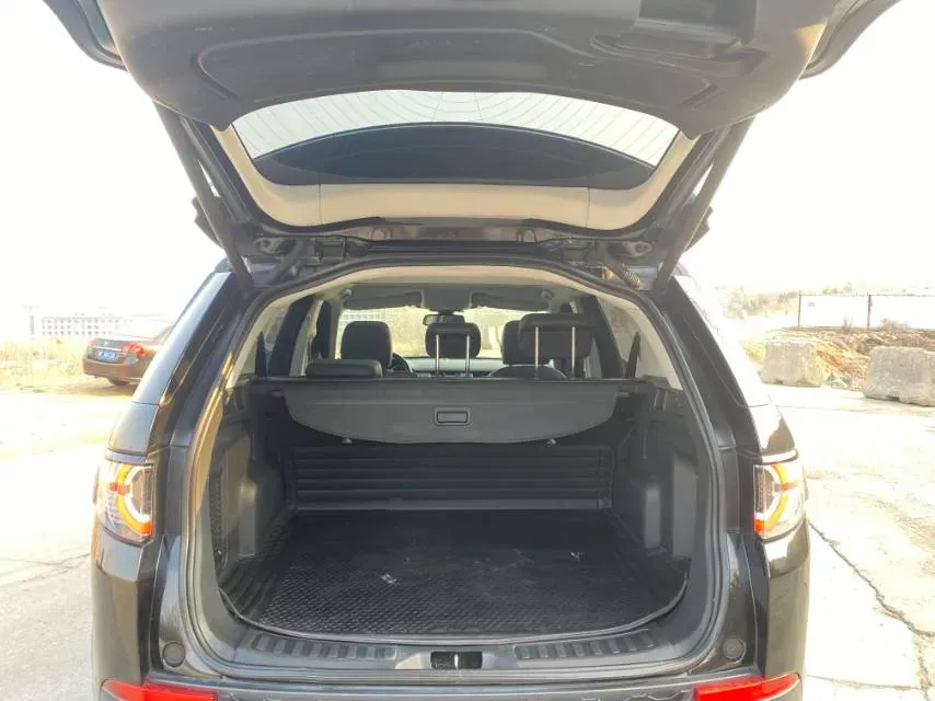 2019 Land Rover Discovery Sport 2.0T 241HP L4 9AT,autocango,china used car exporter,china ev exporter,chinese used car exporter,chinese used ev exporter