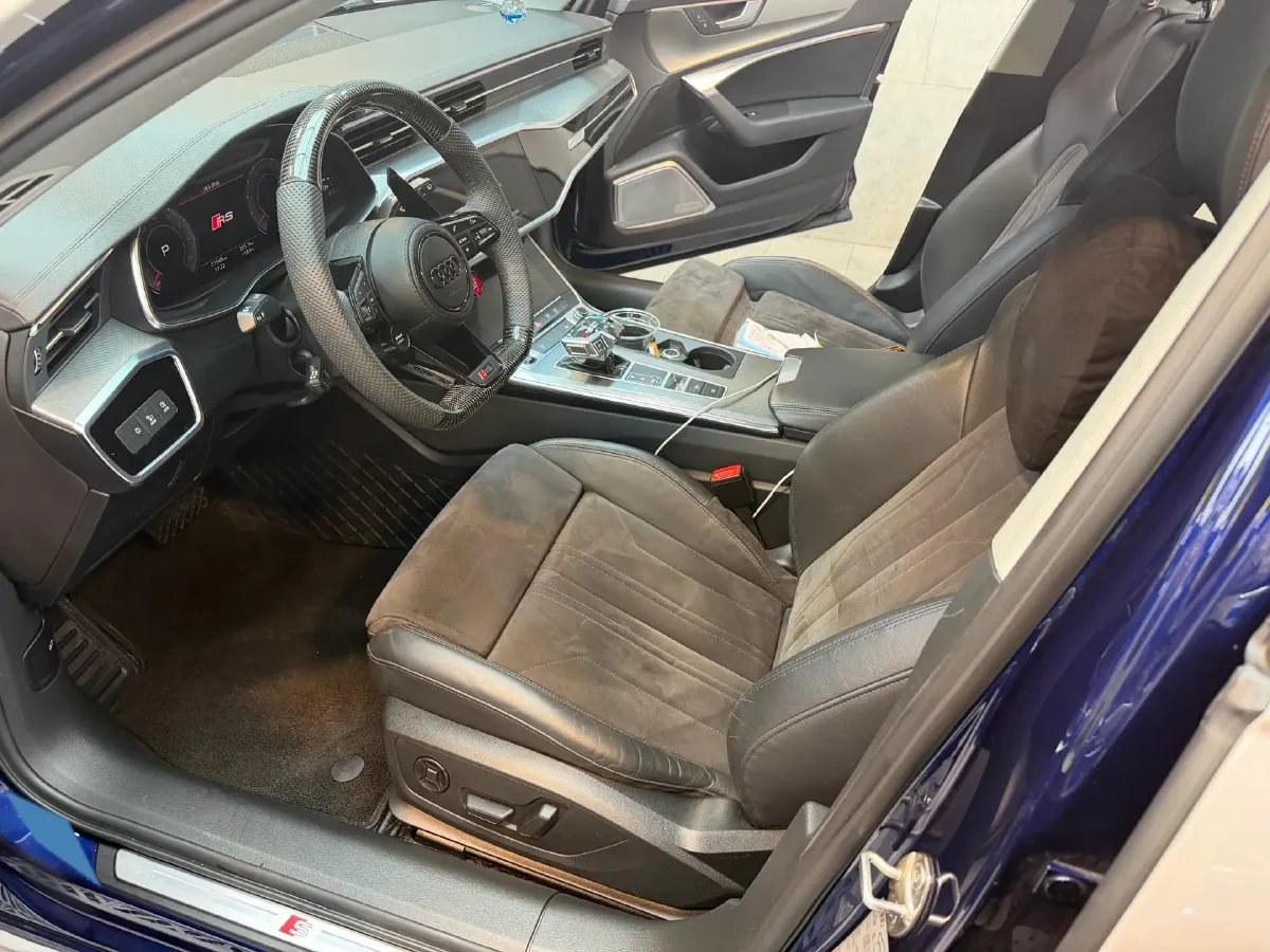 2021 Audi A6 2.0T 245HP L4 7DCT,autocango,china used car exporter,china ev exporter,chinese used car exporter,chinese used ev exporter