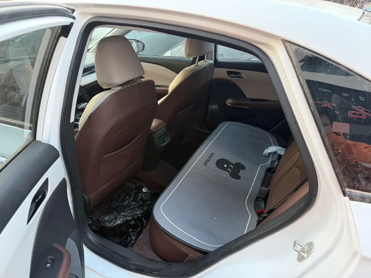 2023 Chevrolet Monza 1.5L 113HP L4 6DCT,autocango,china used car exporter,china ev exporter,chinese used car exporter,chinese used ev exporter