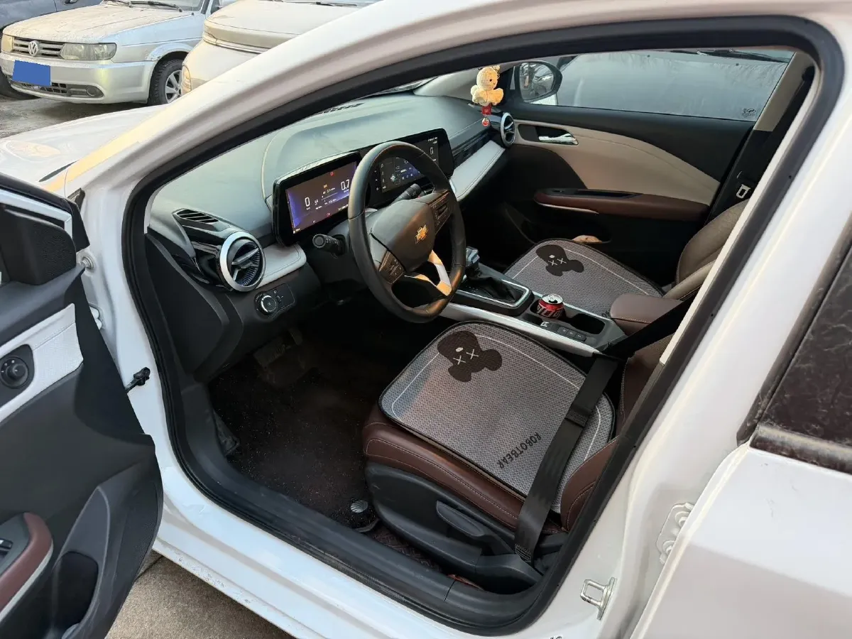 2023 Chevrolet Monza 1.5L 113HP L4 6DCT,autocango,china used car exporter,china ev exporter,chinese used car exporter,chinese used ev exporter